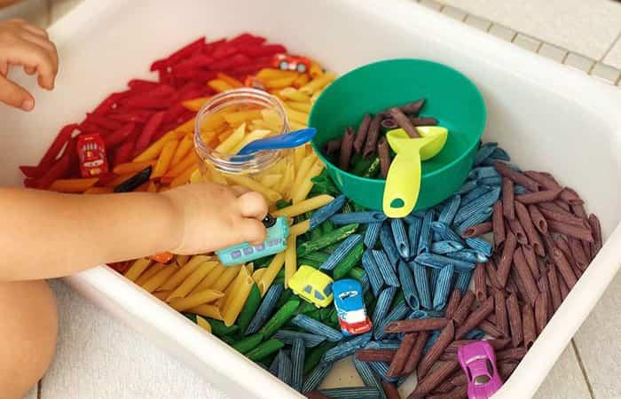 Actividades sensoriales que fomentan el aprendizaje y la independencia